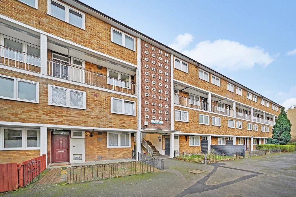Property photo 2 of 19