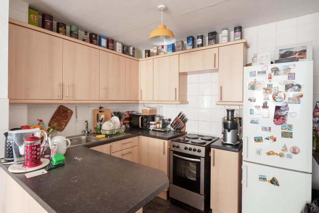 Property photo 2 of 10 4616752