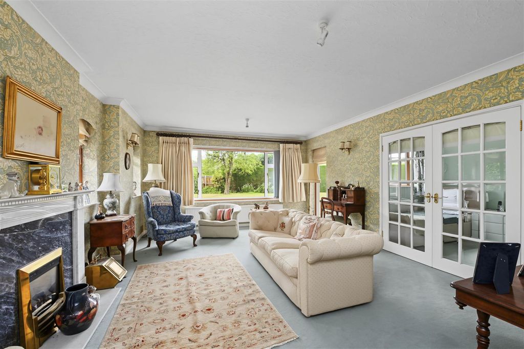 Property photo 3 of 14 18-West-Common-Way-16.Jpg