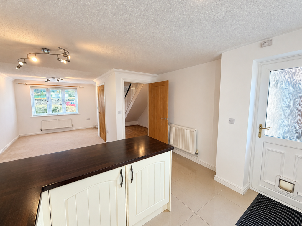 Property photo 3 of 37