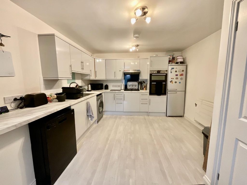 Property photo 2 of 10 Img_1041.Jpeg