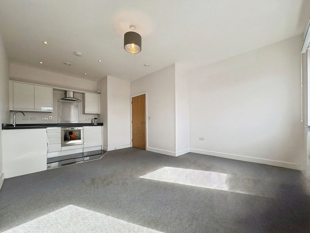 Property photo 2 of 10 Pbox-Img.Jpg