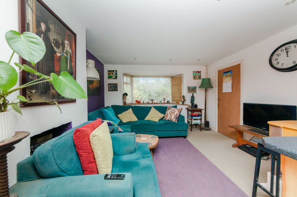 Property photo 3 of 22