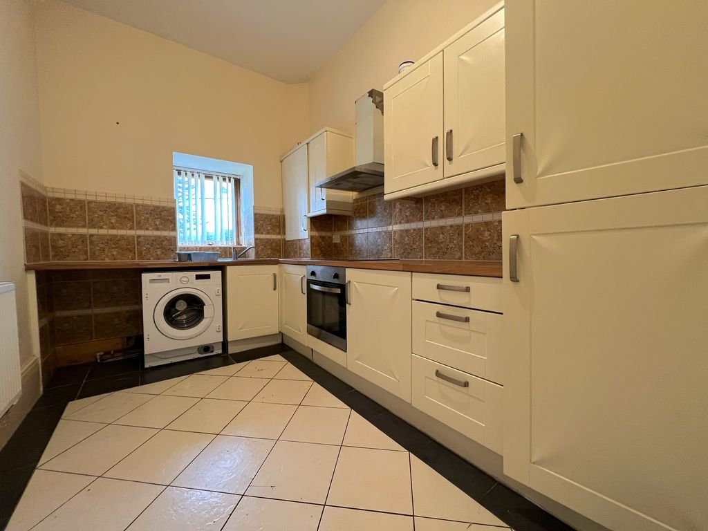 Property photo 2 of 5 Image