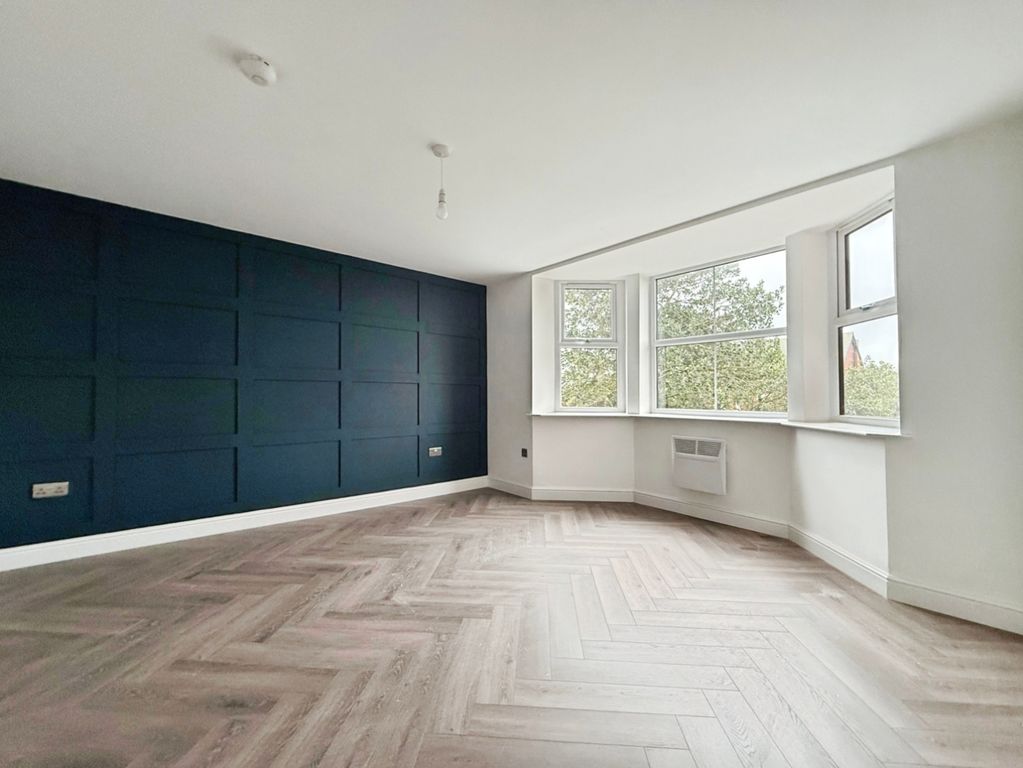 Property photo 2 of 14 Pbox-Img.Jpeg