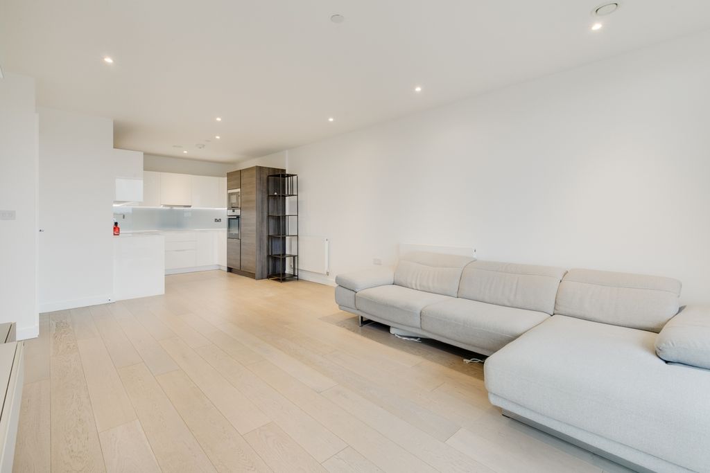 Property photo 3 of 22 Wyndham-Apartments15