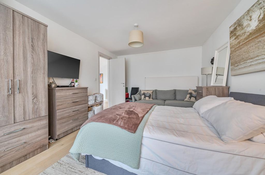 Property photo 2 of 25 1376266-2-690B6De485683.Jpg