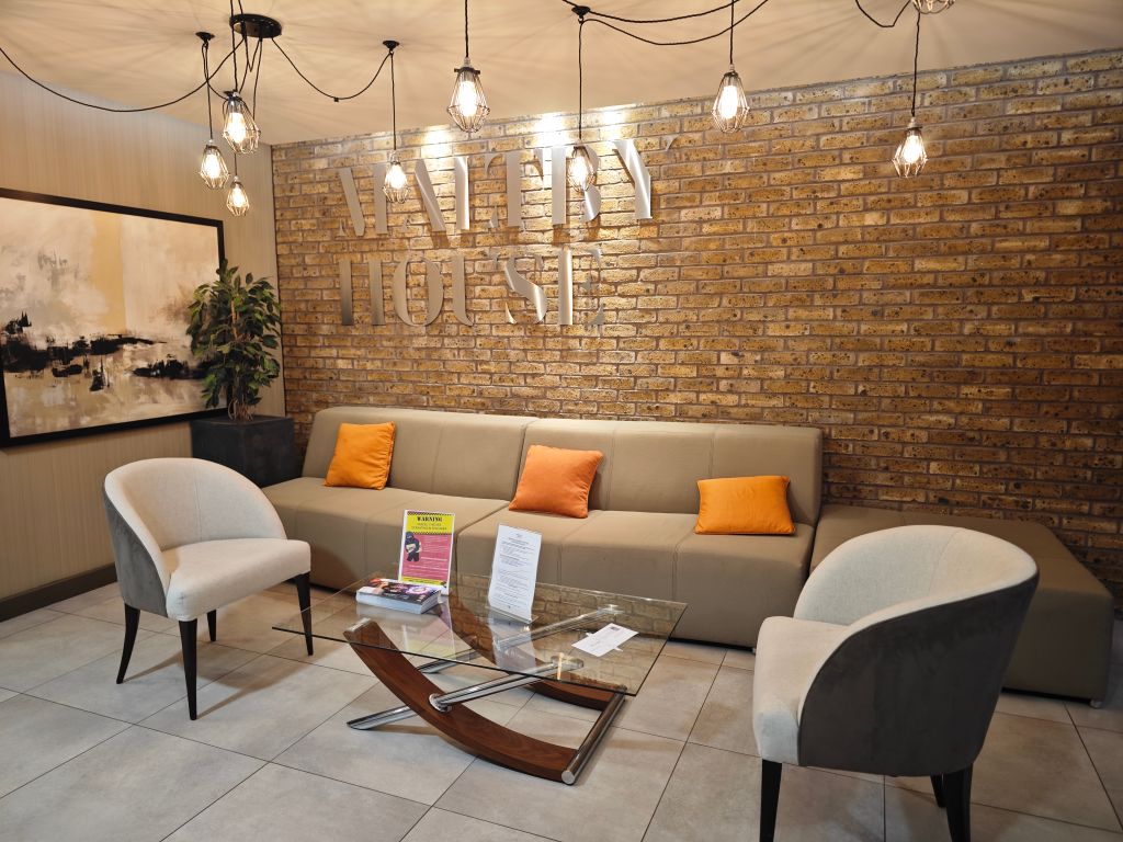 Property photo 3 of 26