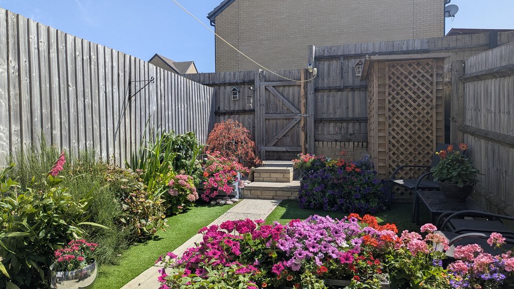 Property photo 2 of 16