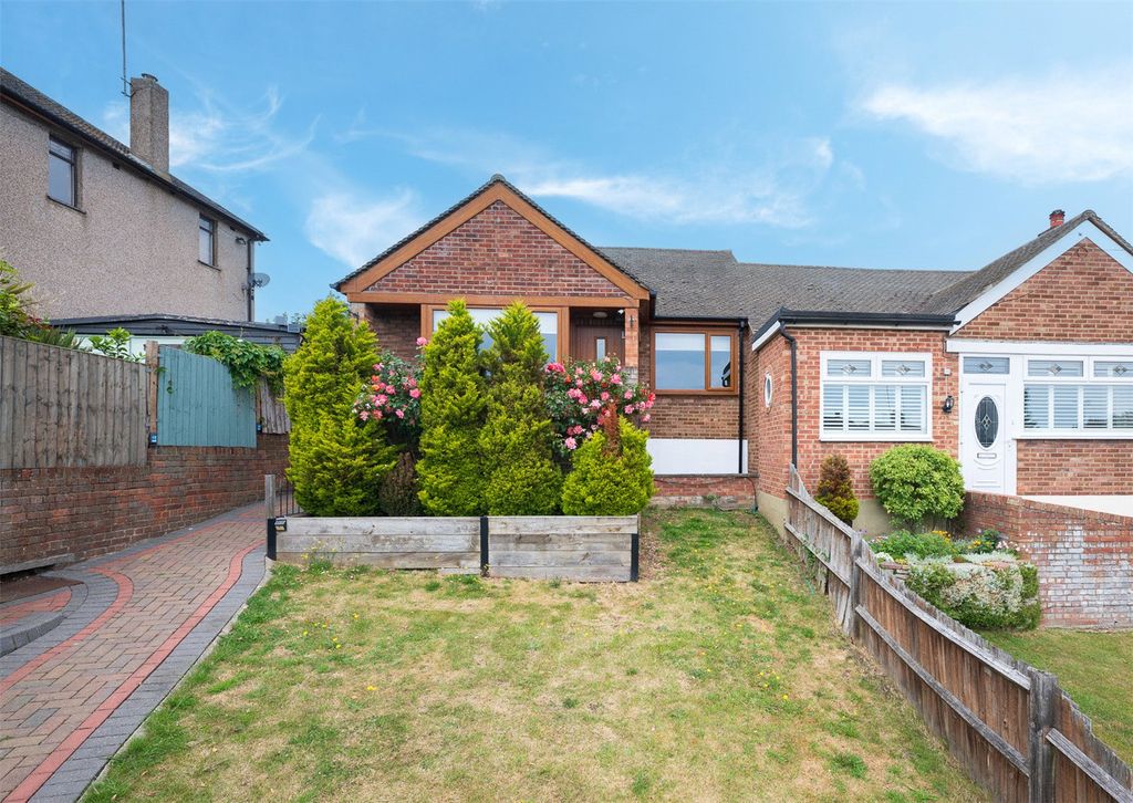Property photo 1 of 14 External