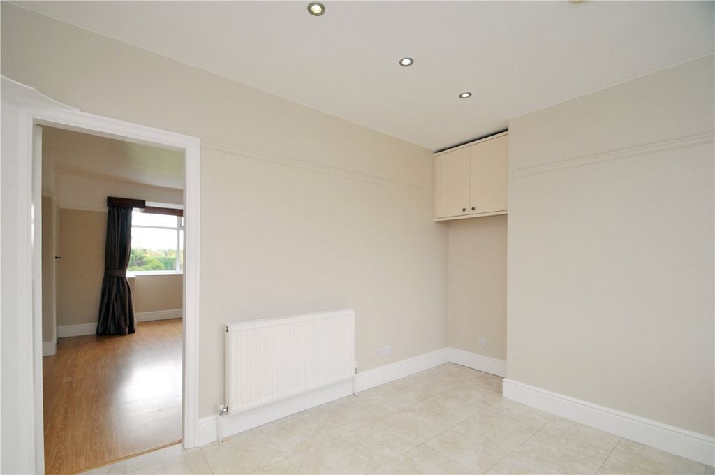 Property photo 3 of 16 Picture No. 07