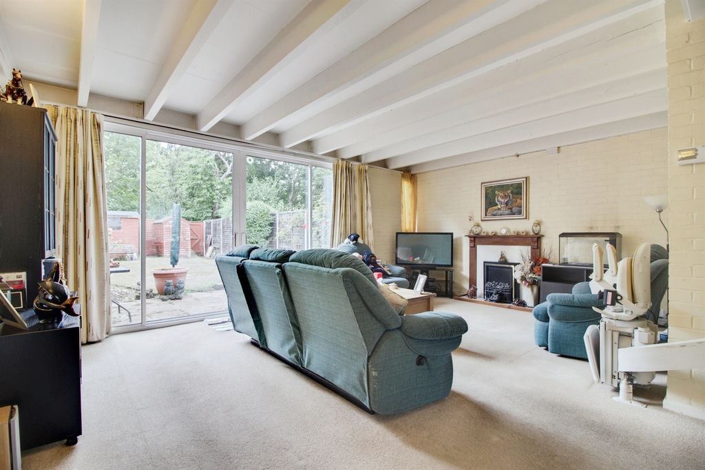Property photo 3 of 16