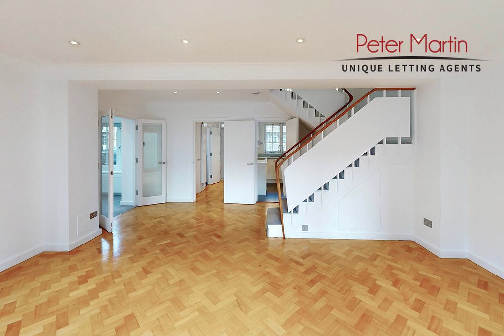 Property photo 3 of 14 Photo 5