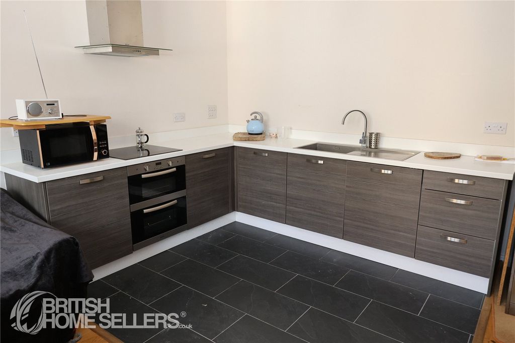 Property photo 2 of 9 Picture No. 04