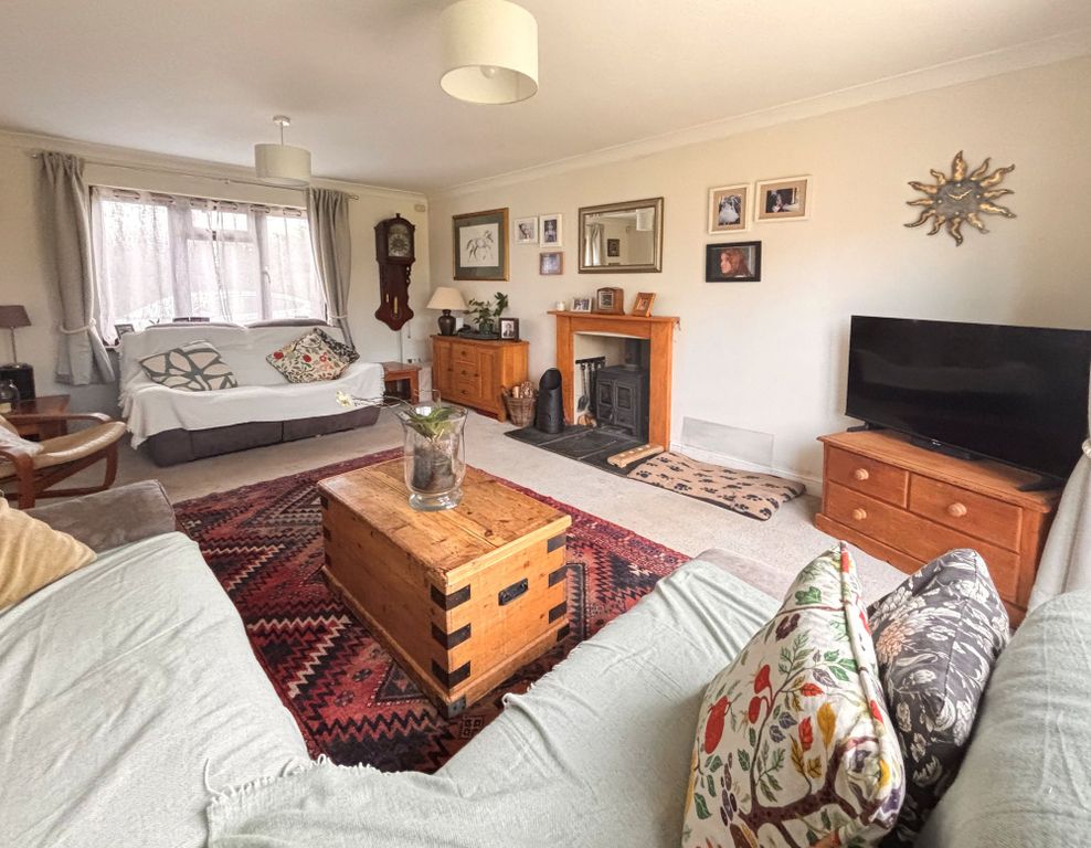 Property photo 3 of 16 Sitting Room 2