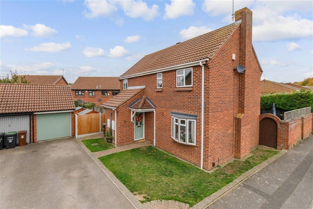 Property photo 2 of 14 External Web