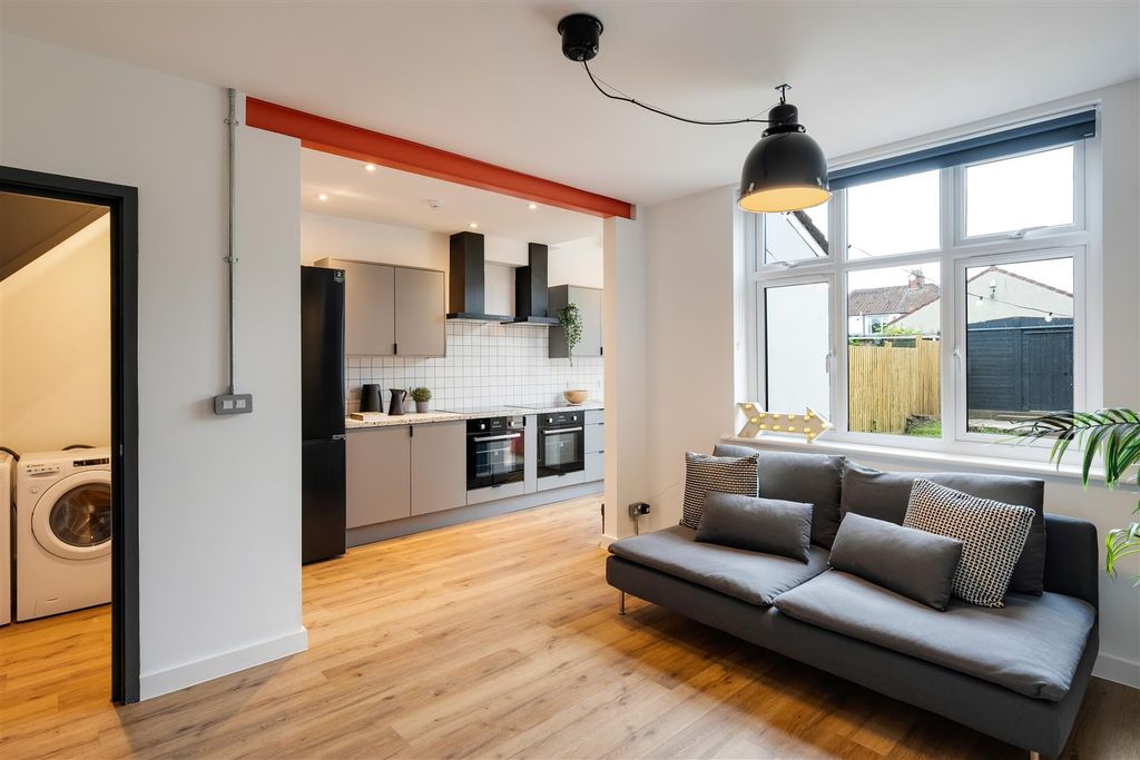 Property photo 1 of 12 1.Jpg