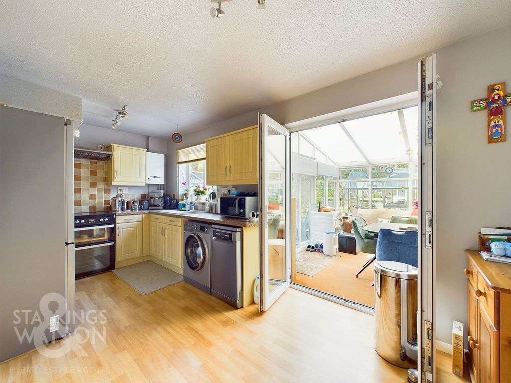 Property photo 3 of 21