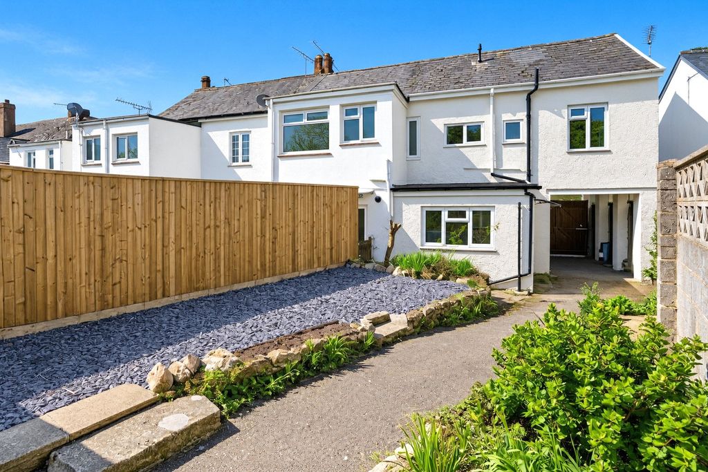 Property photo 1 of 9 Picture No. 32