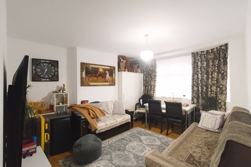 Property photo 3 of 12 Photo 11