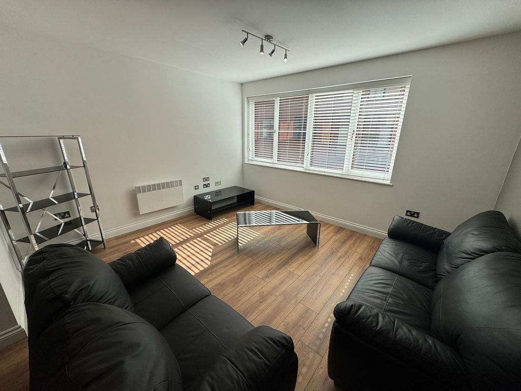 Property photo 3 of 12