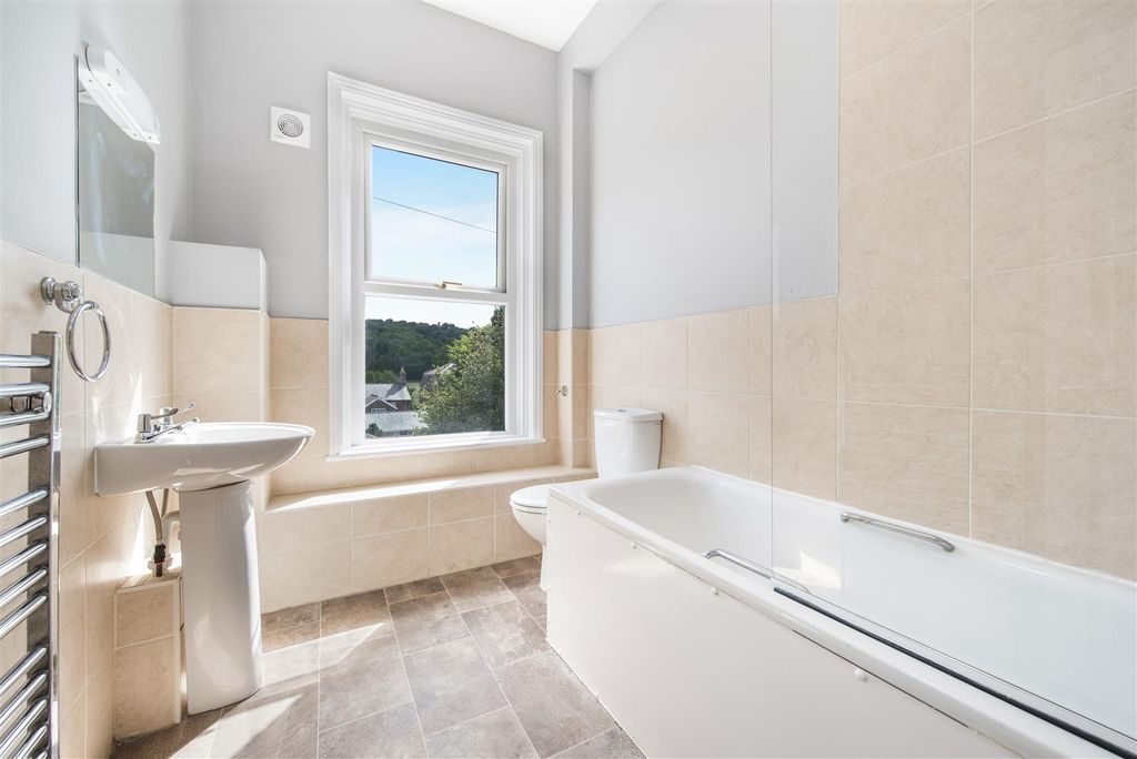 Additional image 11 of 9 bed semi-detached house for saleWalk Of Station, High Wycombe HP13