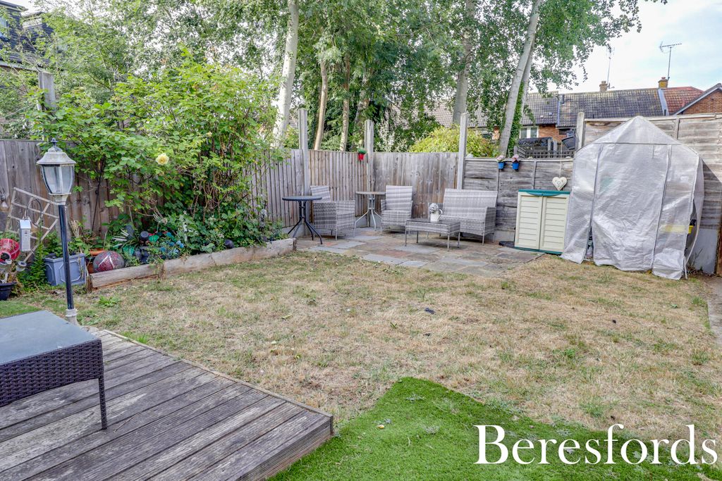 Property photo 2 of 22 Picture No. 27