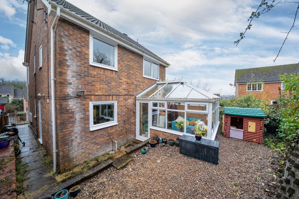 Property photo 2 of 22