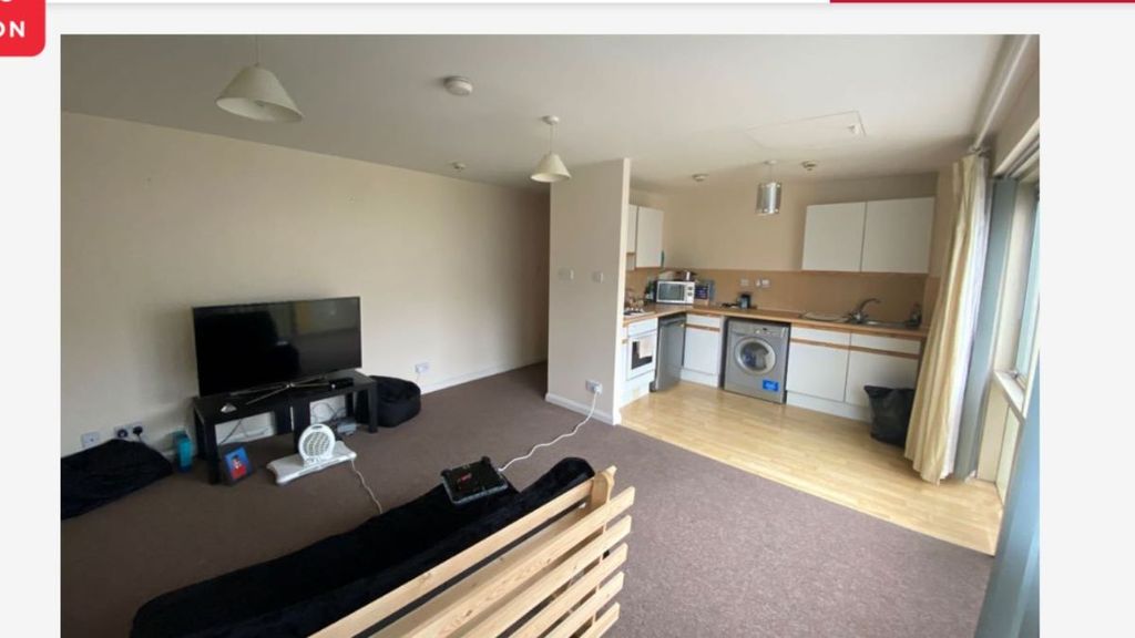 Property photo 2 of 7