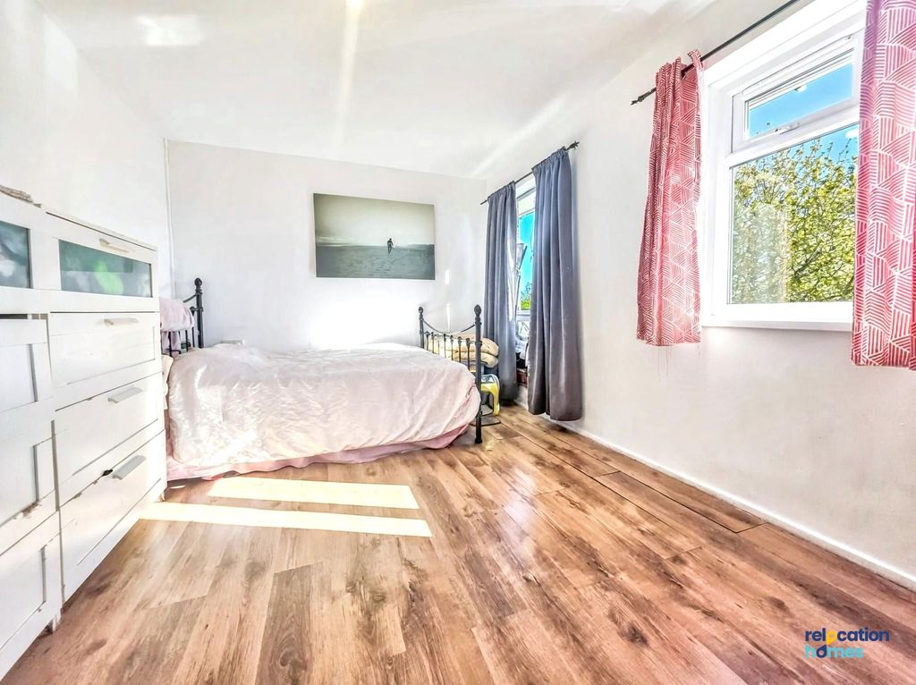 Property photo 2 of 4