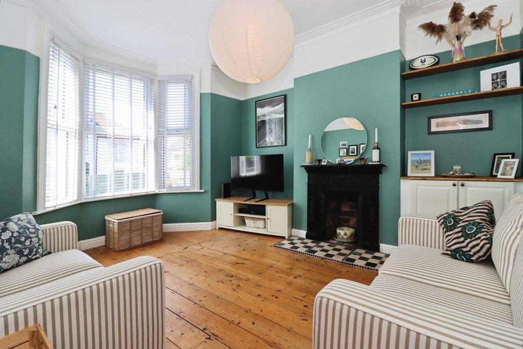 Property photo 2 of 23 Pbox-Img.Jpg
