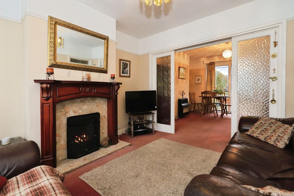 Property photo 2 of 19