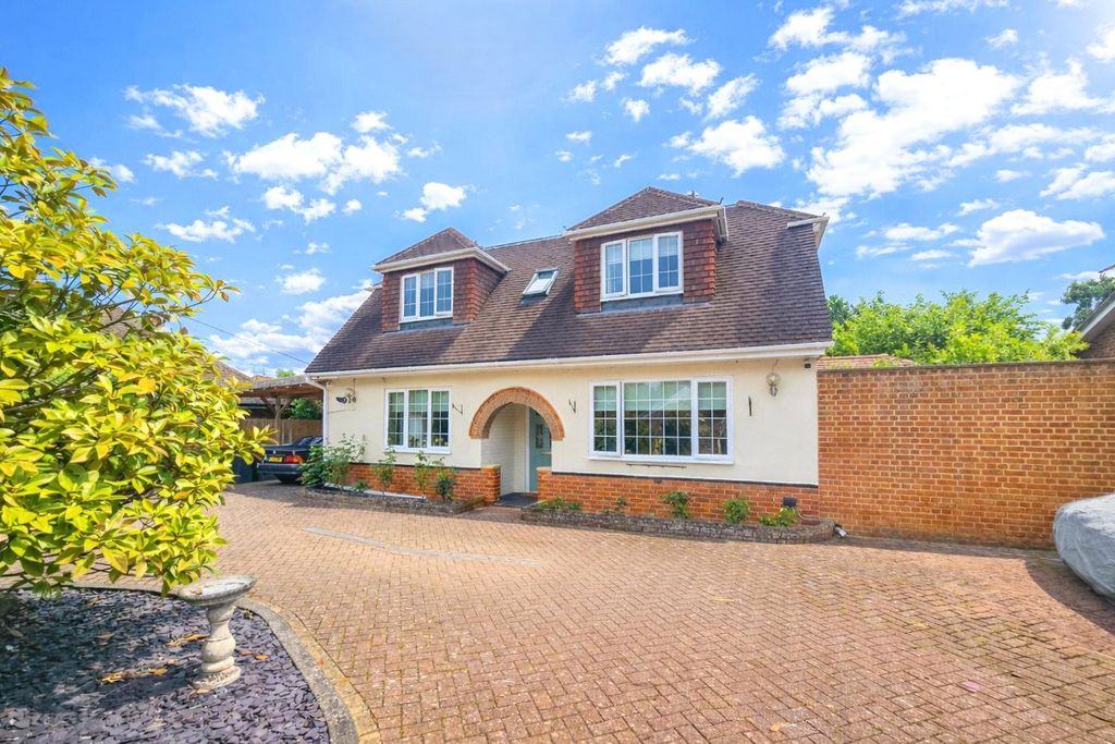 Property photo 1 of 24 Picture No. 52