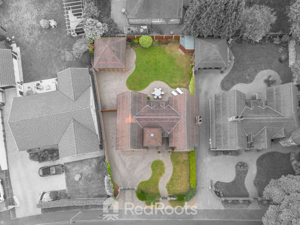 Property photo 2 of 38 3637222