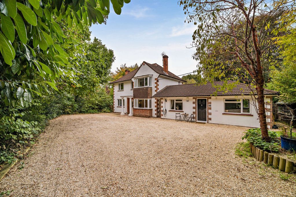 Property photo 1 of 34