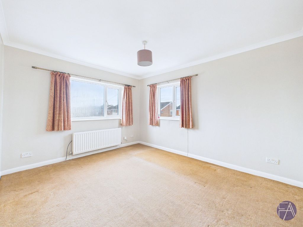 Property photo 2 of 7 4954523