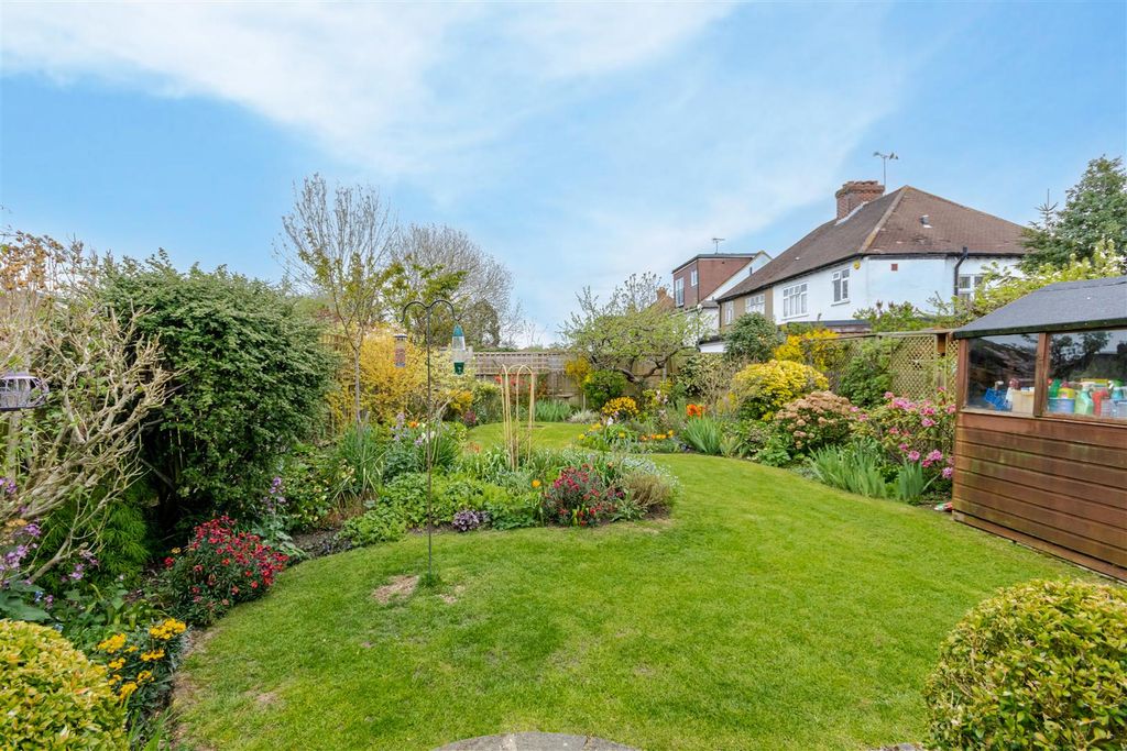 Property photo 2 of 22