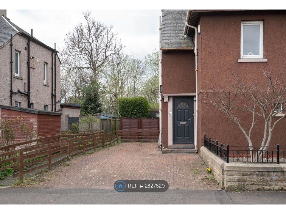 Property photo 2 of 19 Driveway