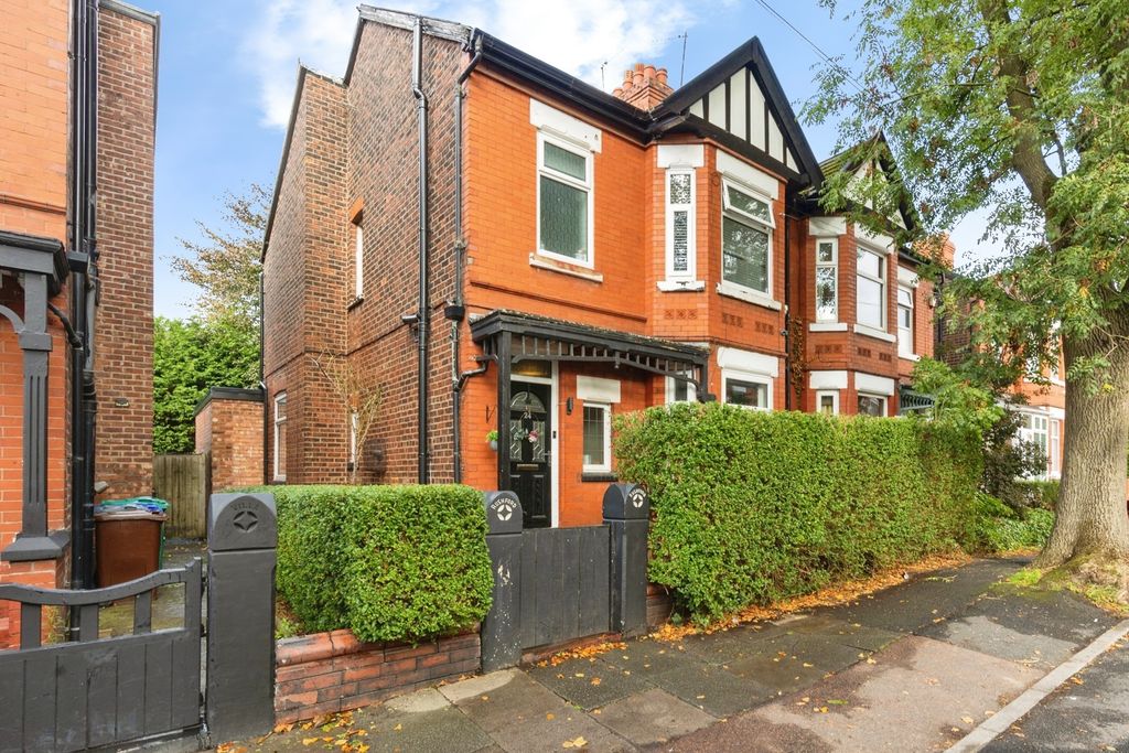 Property photo 1 of 32 Pbox-Img.Jpg