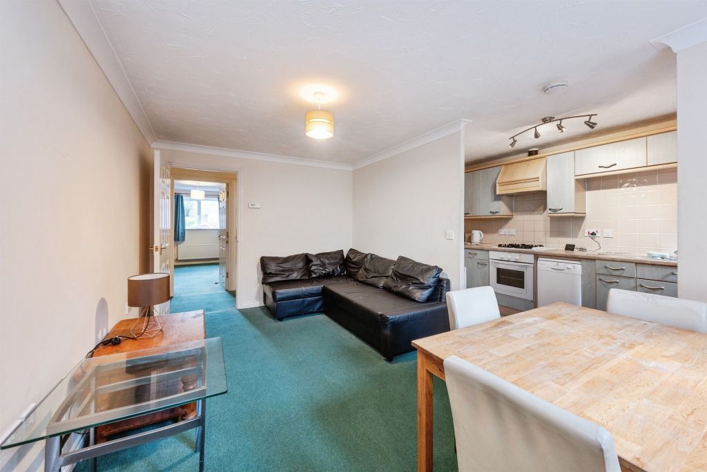 Property photo 3 of 15