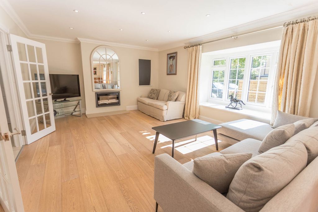 Property photo 3 of 32 Living Room/Dining Room