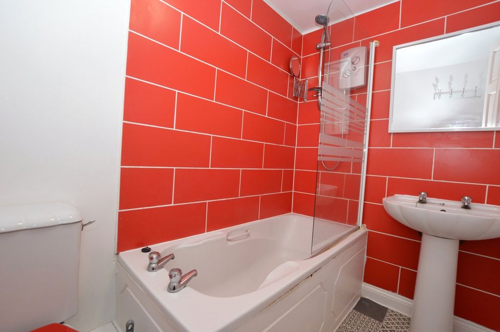 Property photo 2 of 8 Picture No. 08