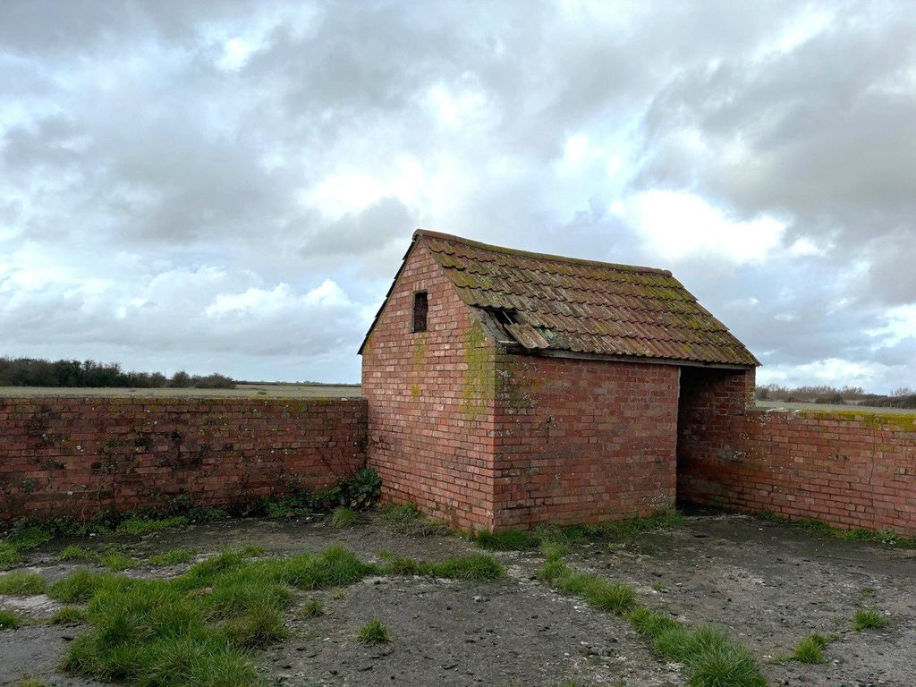 Property photo 2 of 7 Picture No. 02