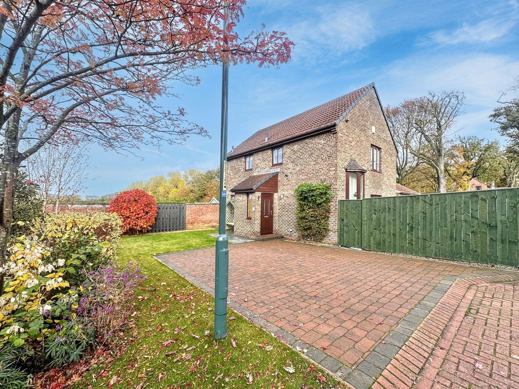 Property photo 1 of 21