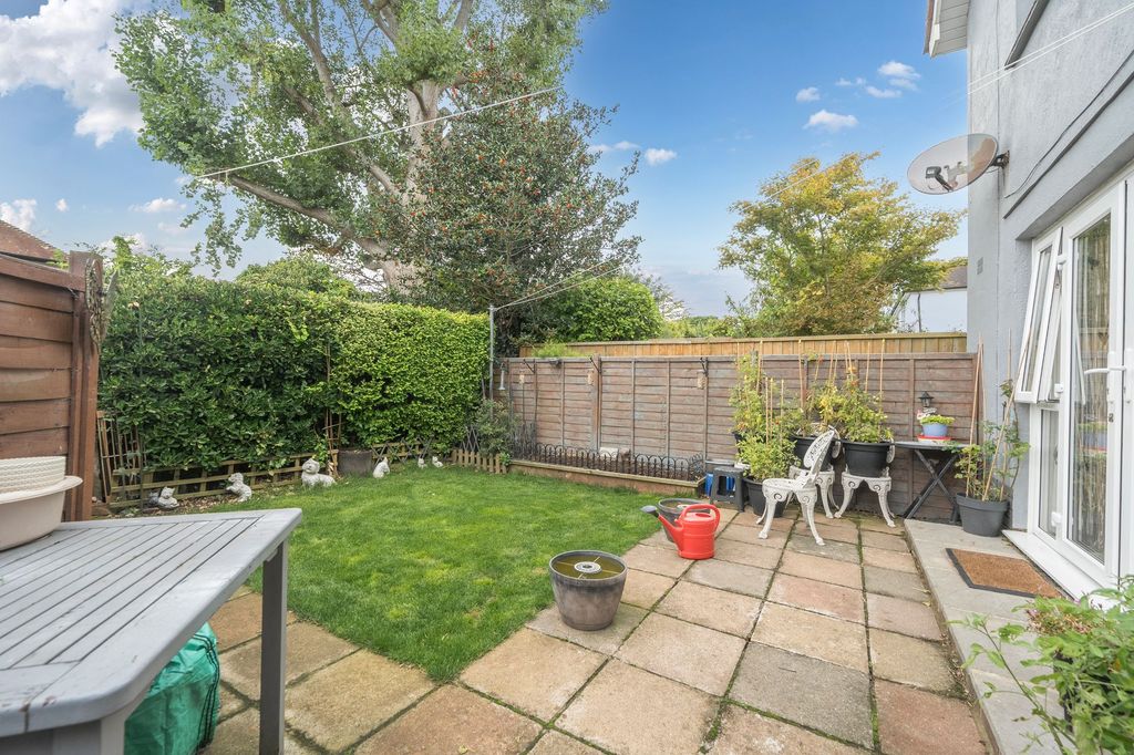 Property photo 2 of 15