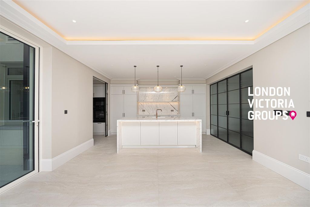 Property photo 2 of 44 1-15899.Jpg
