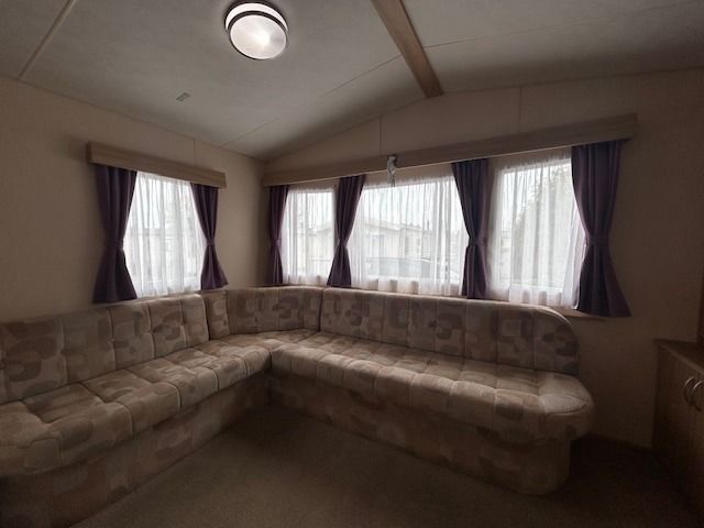 Property photo 3 of 8 Img 1799