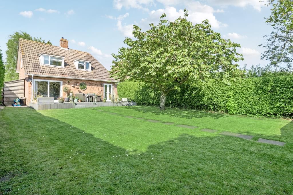 Property photo 1 of 12 Rear Aspect
