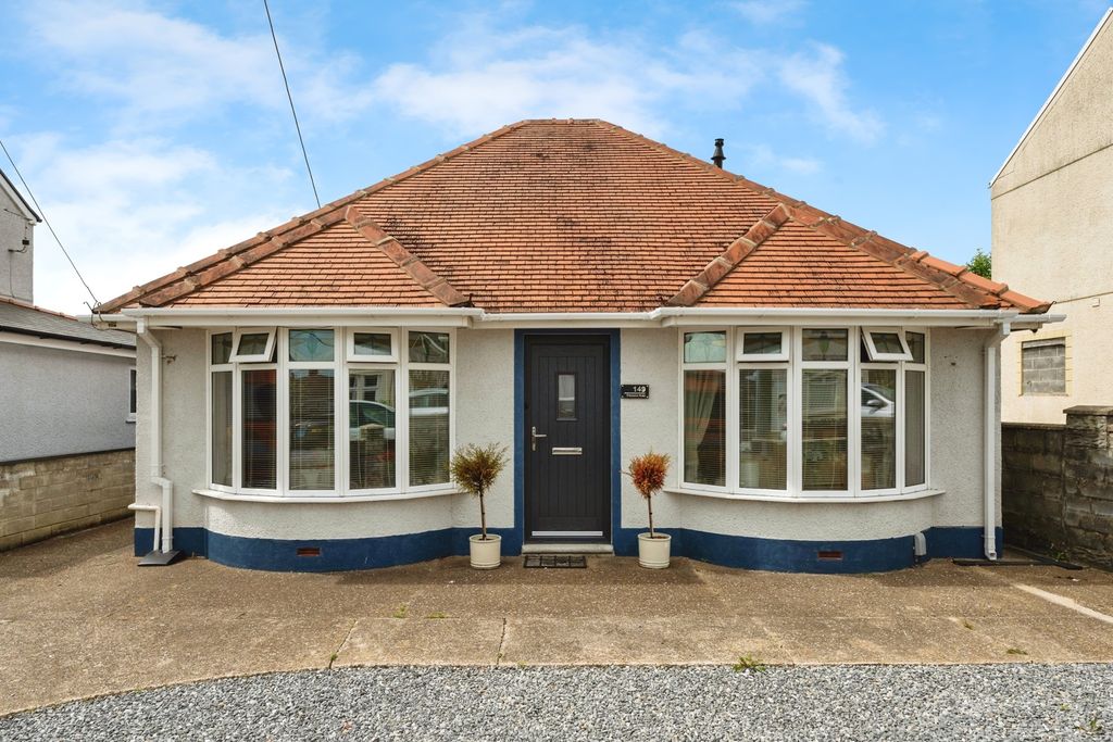 Property photo 1 of 17 Photo