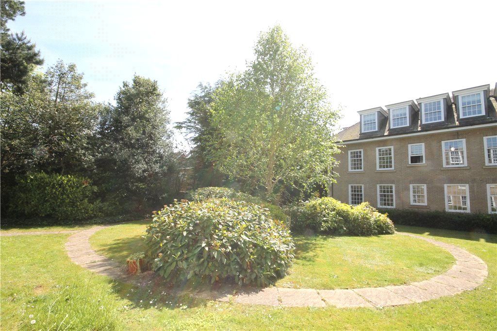 Property photo 2 of 18 Picture No. 17